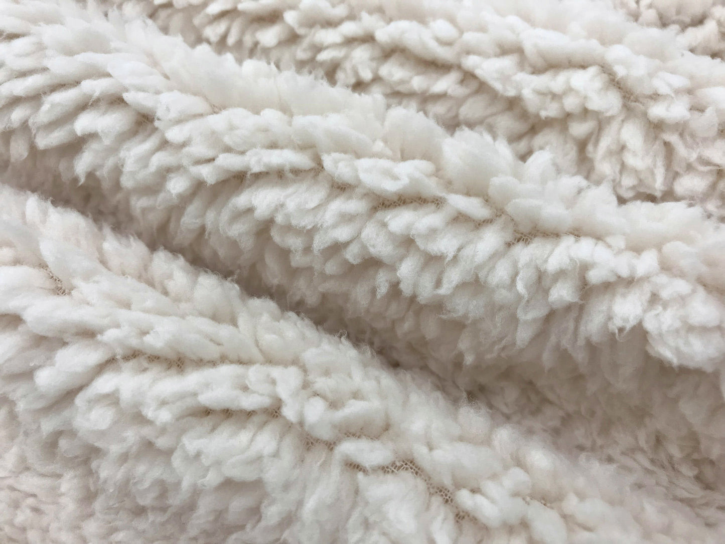 Plush Long Sleeve Two-Piece Lounge Set – Cozy Luxe Collection