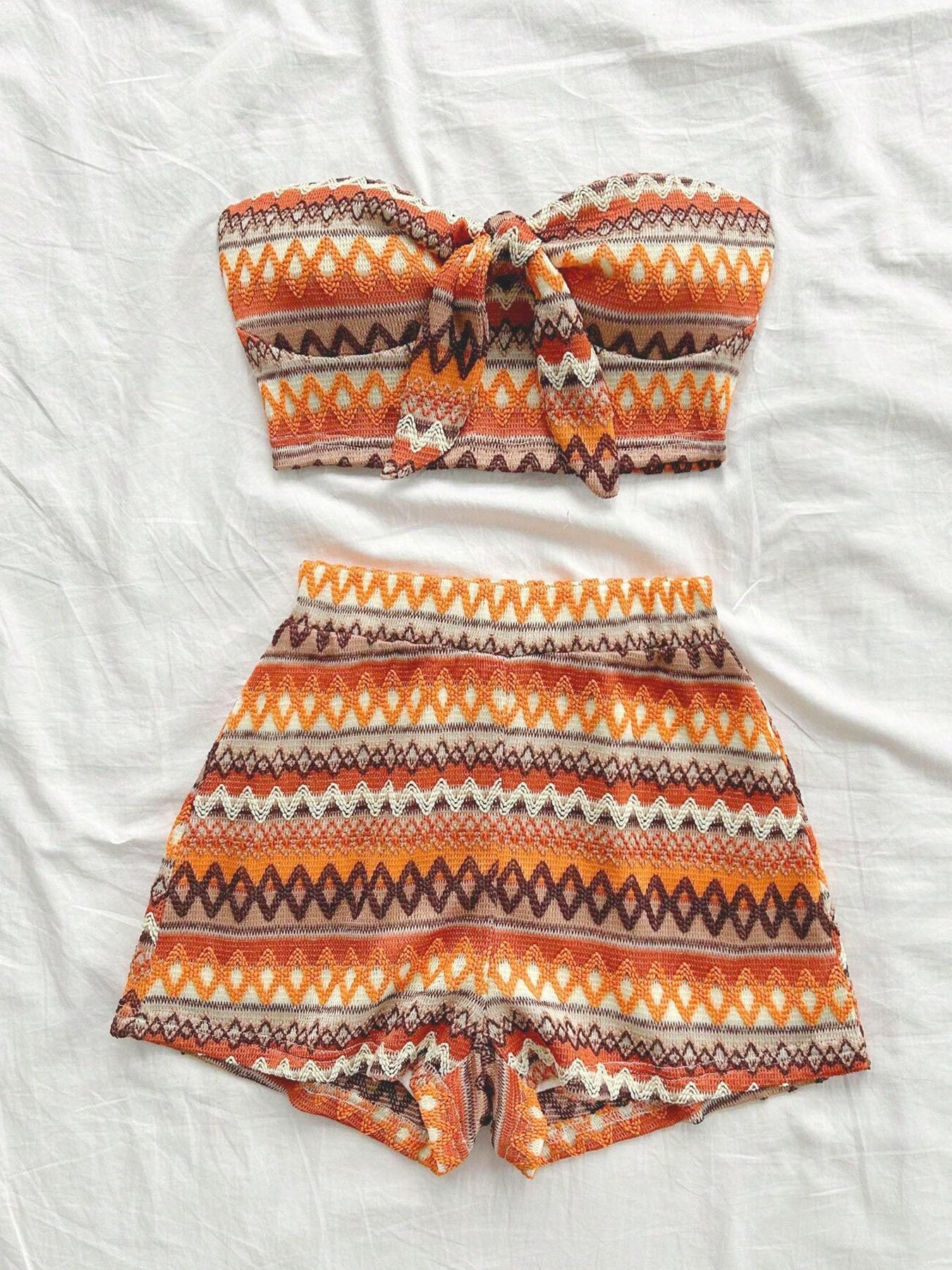 Women’s 2-Piece Striped Summer Set – Sexy Elastic Crop Top & High-Waist Shorts for Vacation & Daily Wear