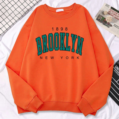 1898 Brooklyn” Women’s Sweatshirt – Autumn Streetwear