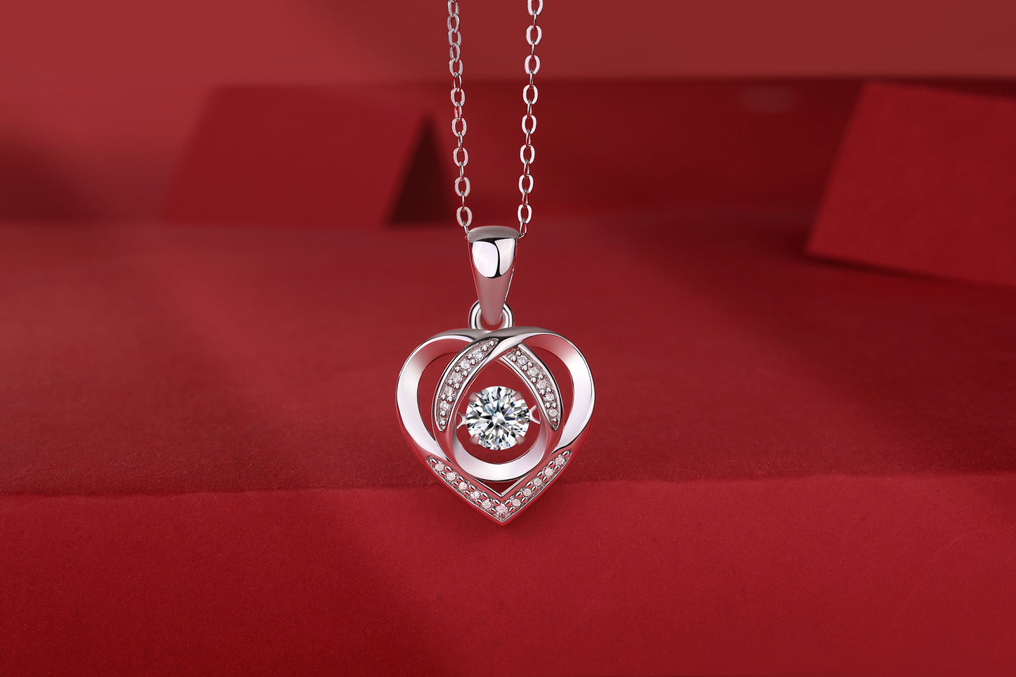 "Forever in Motion" Moissanite Heart Necklace – Luxury Silver Love Pendant with Dancing Stone