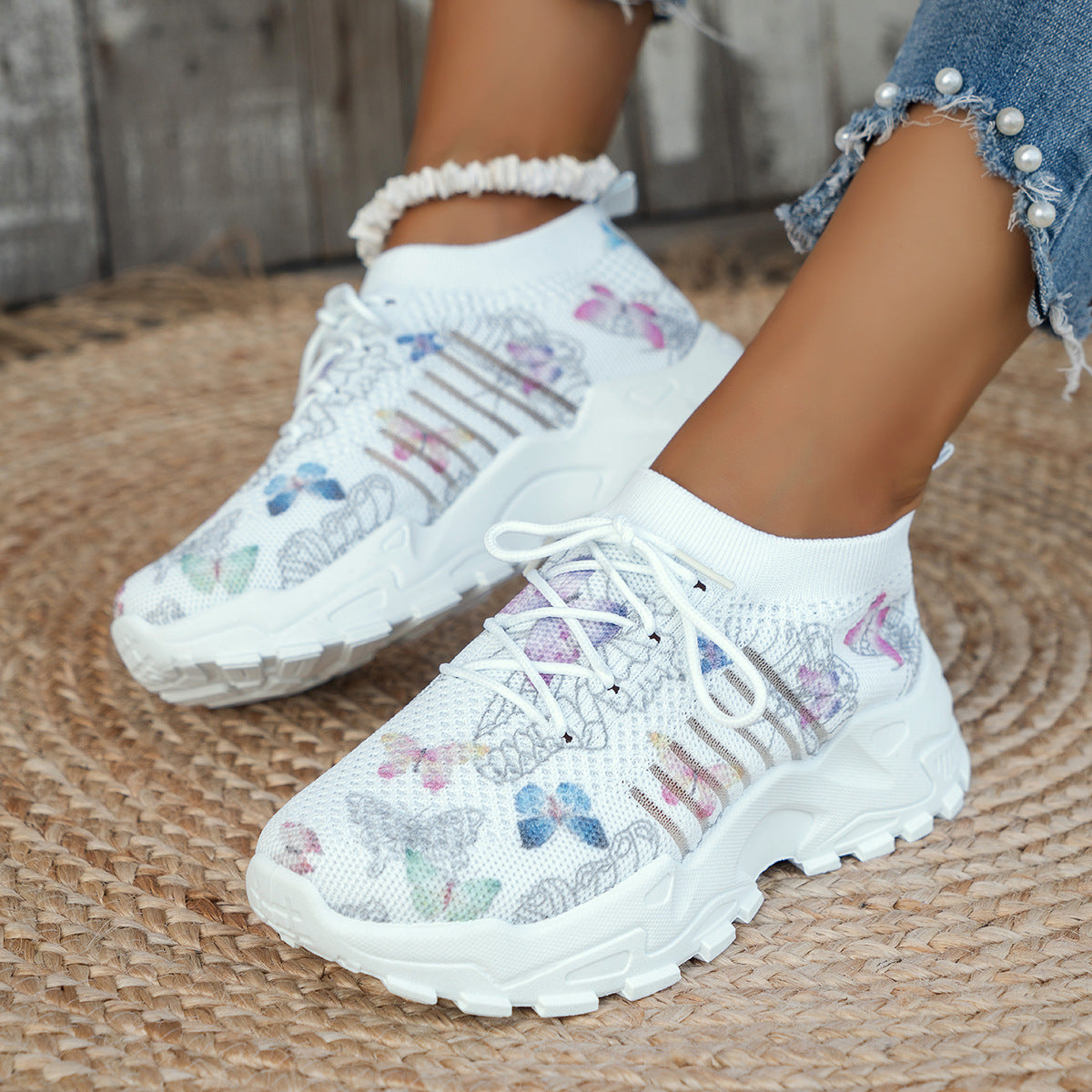 Butterfly Mesh Sneakers – Flat Heel Women’s Fashion Running Shoes